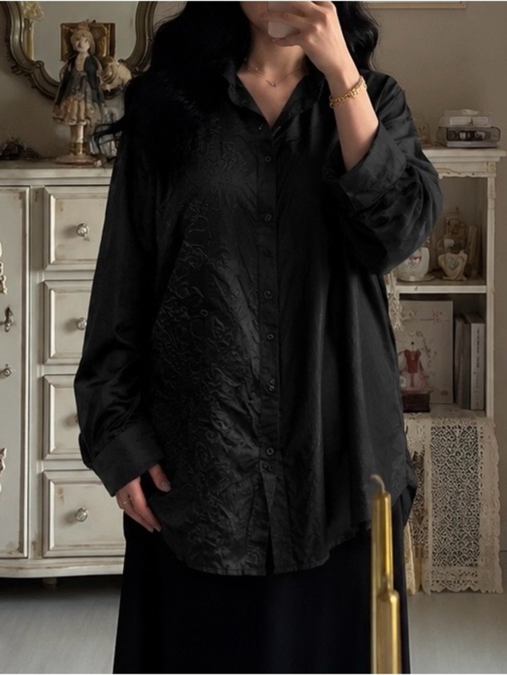 Black Button-Up Long Sleeve Shirt Classic felt detailed
